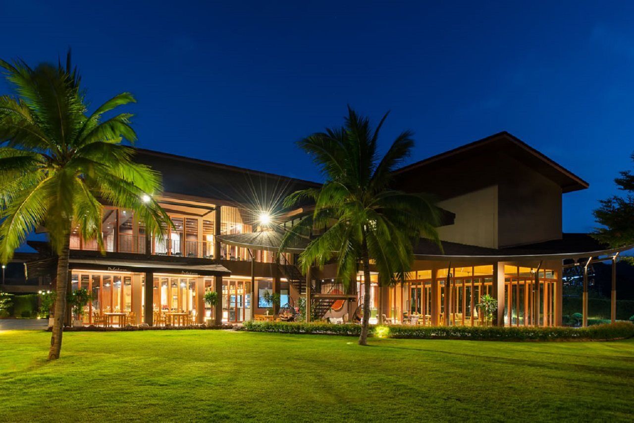 La Isla Pranburi Beach Resort Sam Roi Yot Exteriör bild